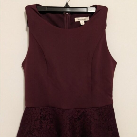 Francesca's maroon sleeveless lace short dress size small - Picture 2 of 8